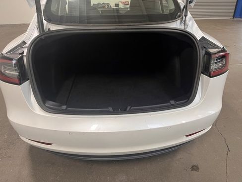 Used 2022 Tesla Model 3 Long Range image 16