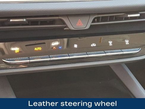 Used 2025 Buick Envision Preferred image 19