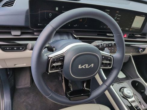 New 2026 Kia Carnival SX Prestige FWD image 11