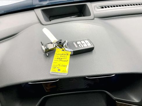 Used 2021 Honda Accord Touring image 14