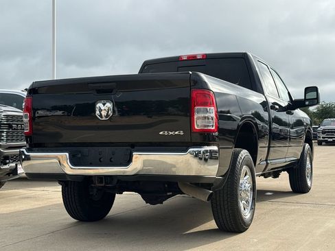 Used 2024 RAM 2500 Tradesman w/ Chrome Appearance Group AWD/4WD image 9