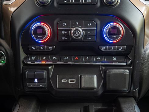 Used 2023 Chevrolet Silverado 3500 High Country w/ LPO, Hitch Package image 29