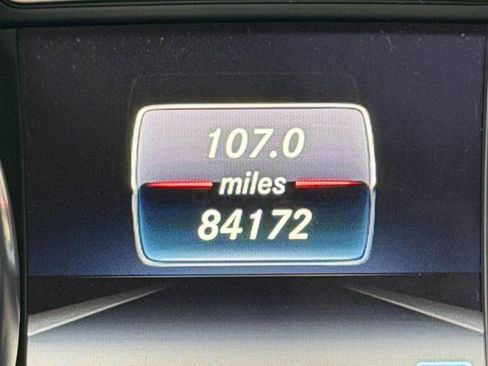 Used 2019 Mercedes-Benz GLE 400 4MATIC image 19