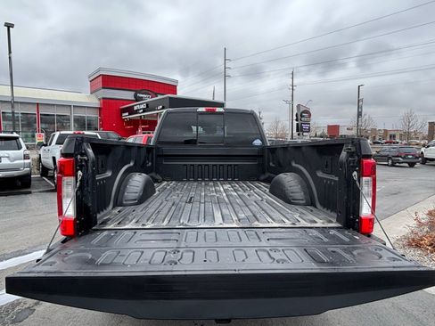 Used 2017 Ford F250 XLT w/ XLT Value Package image 9