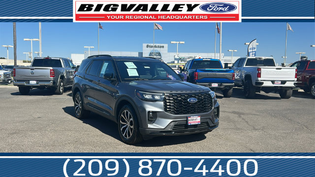 Certified 2025 Ford Explorer ST-Line AWD/4WD image 1