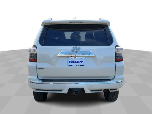 Used 2016 Toyota 4Runner Limited image 7