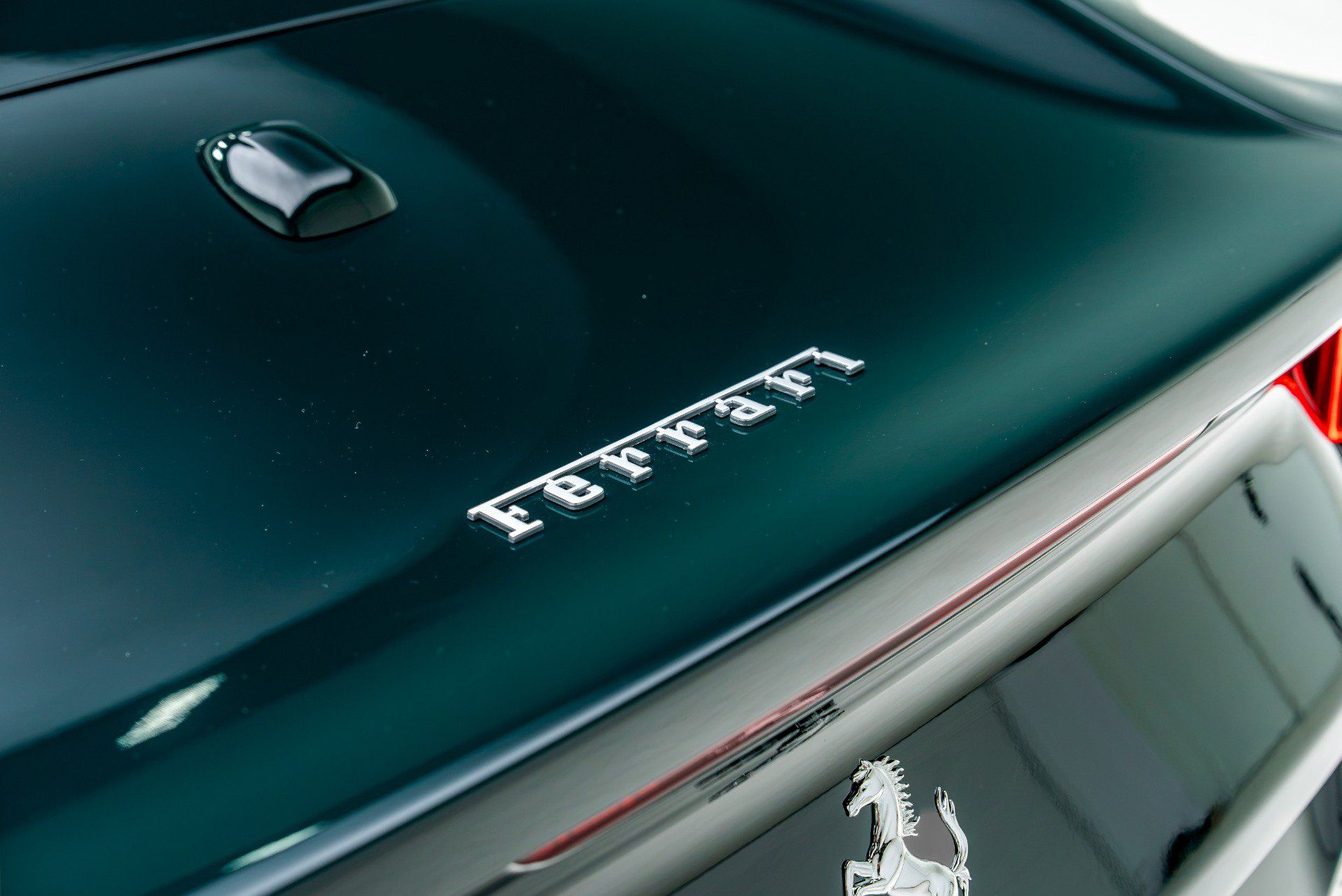 Used 2023 Ferrari 812 GTS RWD image 33
