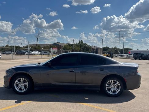Used 2023 Dodge Charger SXT RWD image 15