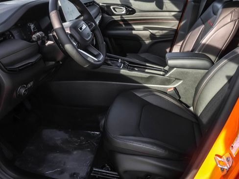 New 2026 Jeep Compass Trailhawk image 5