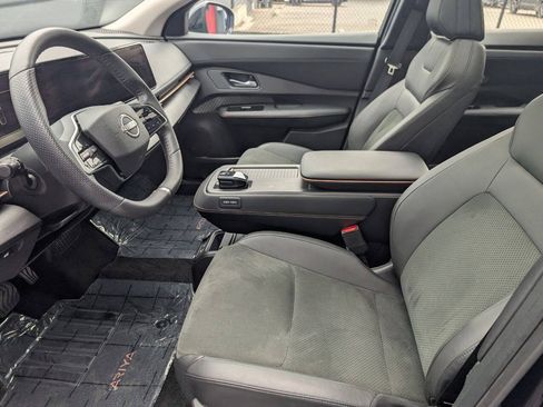 Used 2024 Nissan Ariya AWD image 10
