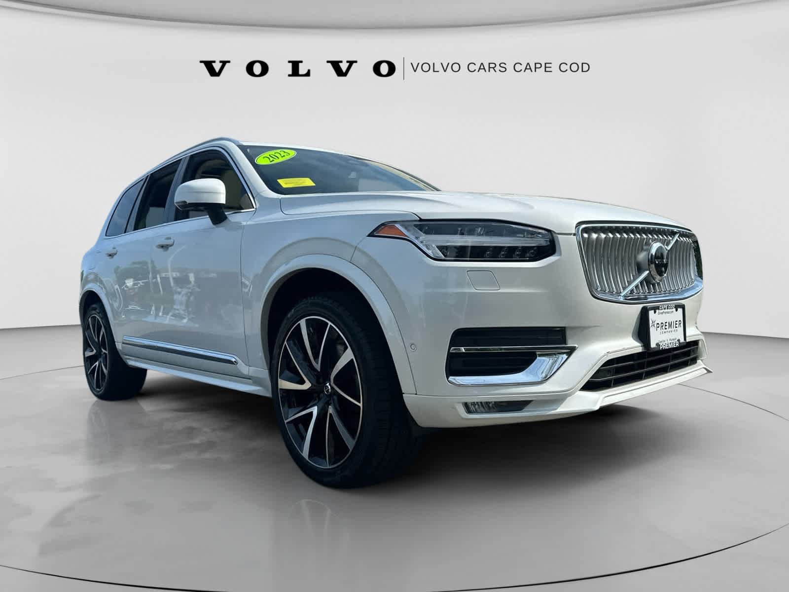 Used 2023 Volvo XC90 B5 Plus w/ Protection Package Premier AWD/4WD image 1