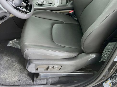 New 2026 Kia Carnival LXS FWD image 4