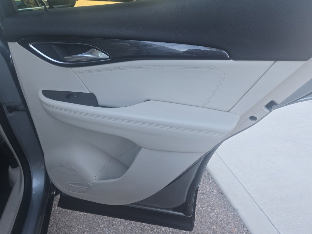 Used 2023 Buick Envision Preferred FWD image 9