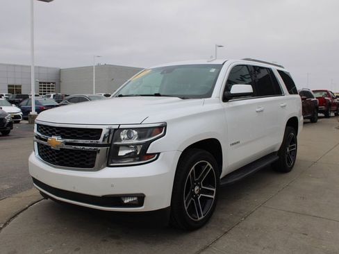 Used 2016 Chevrolet Tahoe LT image 3