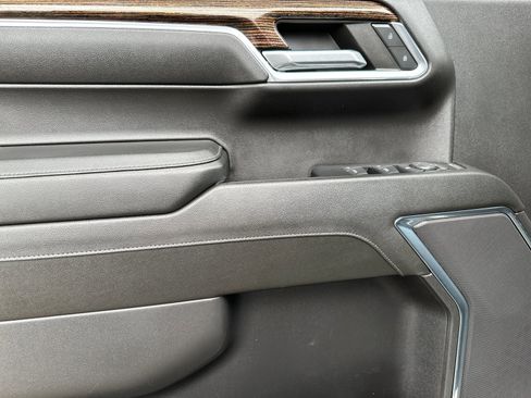 Used 2024 GMC Sierra 1500 Elevation image 11