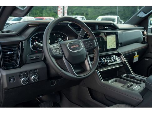New 2026 GMC Sierra 2500 AT4 w/ AT4 Premium Plus Package AWD/4WD image 11