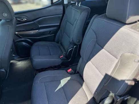 Certified 2023 GMC Acadia SLE w/ Driver Convenience Package image 26