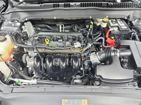 Used 2018 Ford Fusion SE image 17