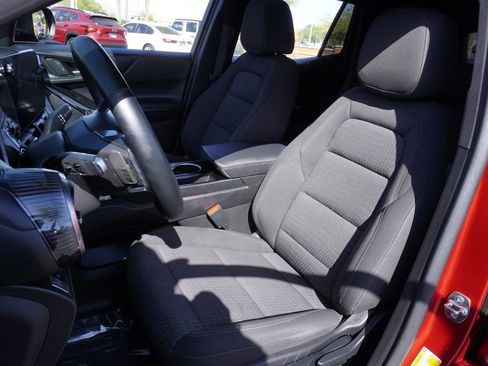 Certified 2025 Chevrolet Equinox LT w/ Safety and Technology Package FWD image 13