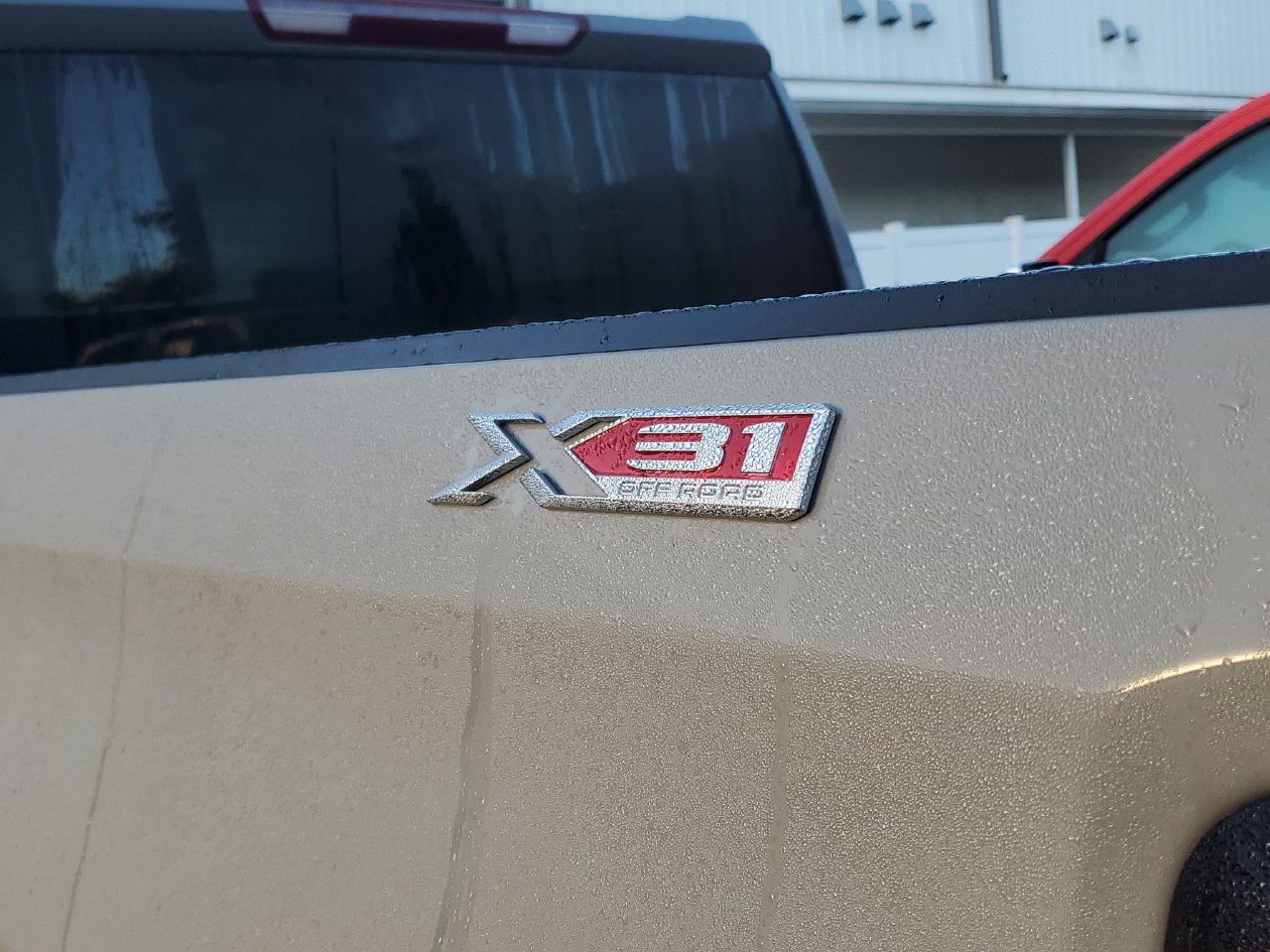 Used 2024 GMC Sierra 1500 Elevation w/ X31 Off-Road Package AWD/4WD image 9