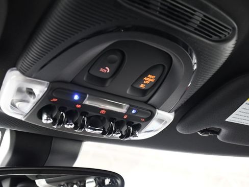 Used 2022 MINI Cooper S w/ Premium Package FWD image 32