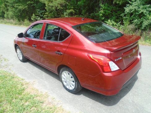 Used 2016 Nissan Versa S Plus FWD image 7