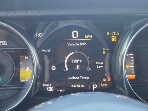 Used 2021 Jeep Wrangler Unlimited Sahara AWD/4WD image 22
