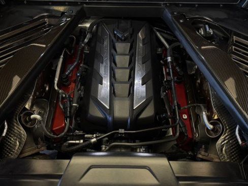 Used 2024 Chevrolet Corvette Stingray Premium Cpe w/ Z51 Performance Package RWD image 31