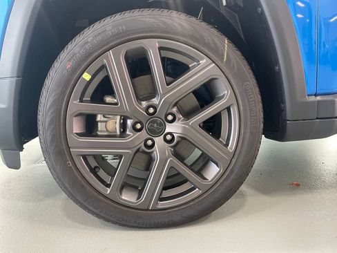 New 2025 Jeep Compass Limited w/ Sun & Sound Group image 8