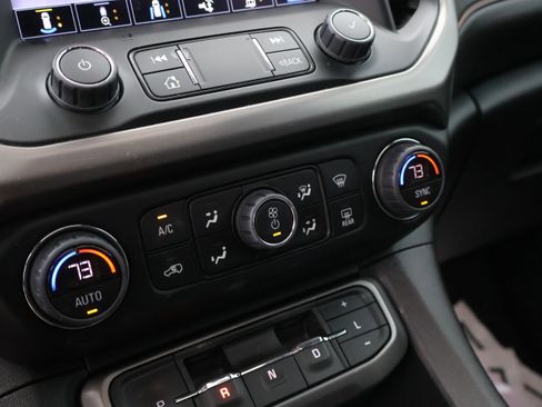 Used 2023 GMC Acadia AT4 w/ Technology Package AWD/4WD image 24