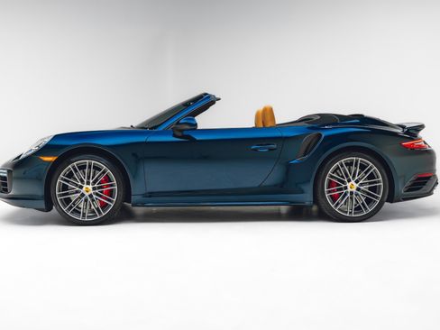 Used 2019 Porsche 911 Turbo AWD/4WD image 13