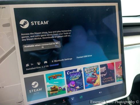 Used 2022 Tesla Model S image 24