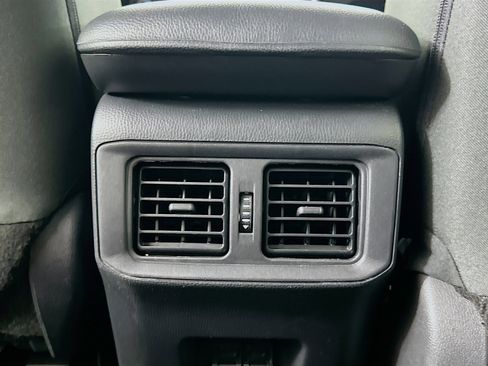 Used 2024 Toyota RAV4 XLE AWD/4WD image 26
