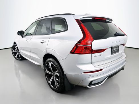 Used 2024 Volvo XC60 T8 Ultimate AWD/4WD image 5