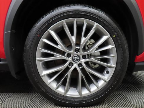 Used 2025 Lexus NX 300h AWD w/ Luxury Package image 8