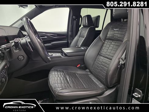 Used 2024 Cadillac Escalade V w/ LPO, ONYX Package AWD/4WD image 27