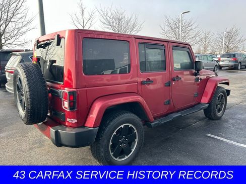 Used 2012 Jeep Wrangler Unlimited Sahara image 4