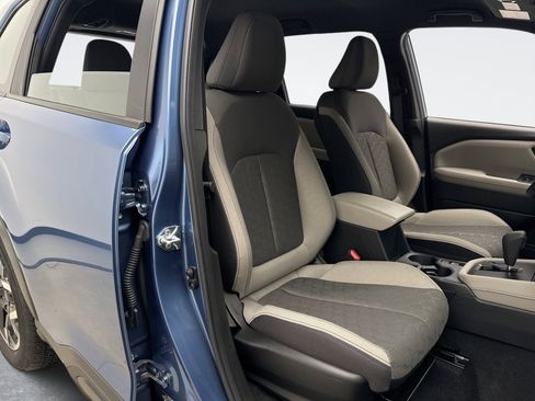 Used 2025 Subaru Forester image 16