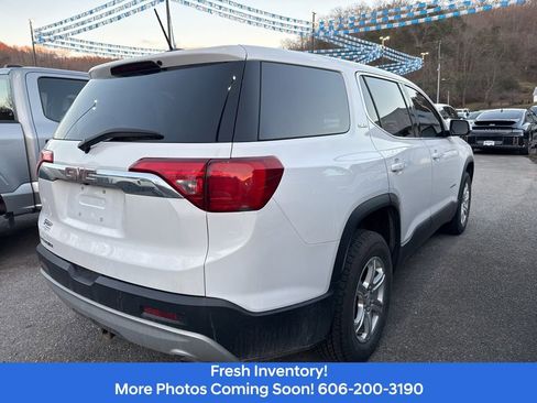 Used 2019 GMC Acadia SLE w/ LPO, Floor Liner Package FWD image 4