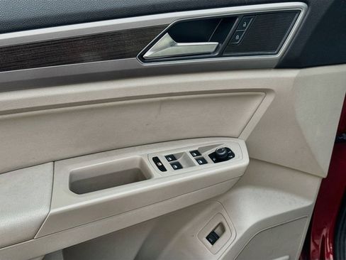 Used 2018 Volkswagen Atlas SE AWD/4WD image 19