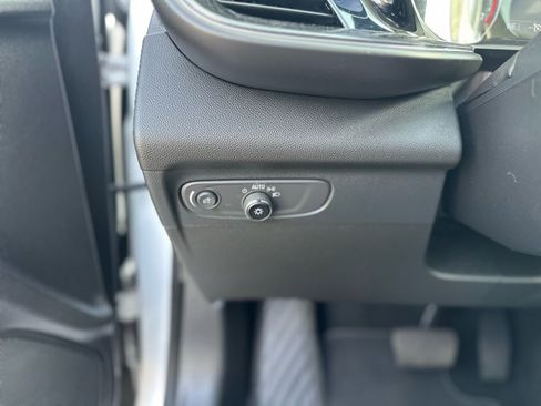 Used 2023 Buick Envision Preferred image 33