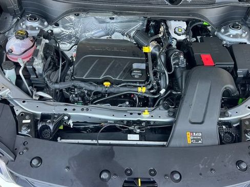 Used 2026 Chevrolet Trax LT FWD image 23