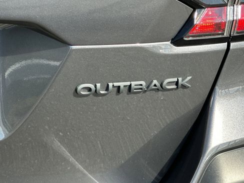 Used 2025 Subaru Outback Onyx Edition image 28