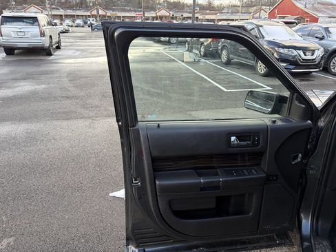 Used 2017 Ford Flex SEL w/ Equipment Group 202A image 13