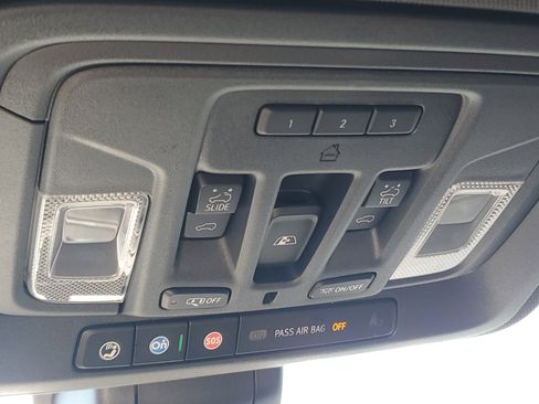 Used 2019 GMC Sierra 1500 AT4 w/ AT4 Premium Package image 25