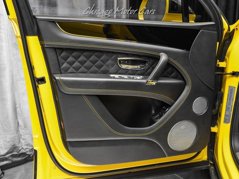 Used 2017 Bentley Bentayga image 33