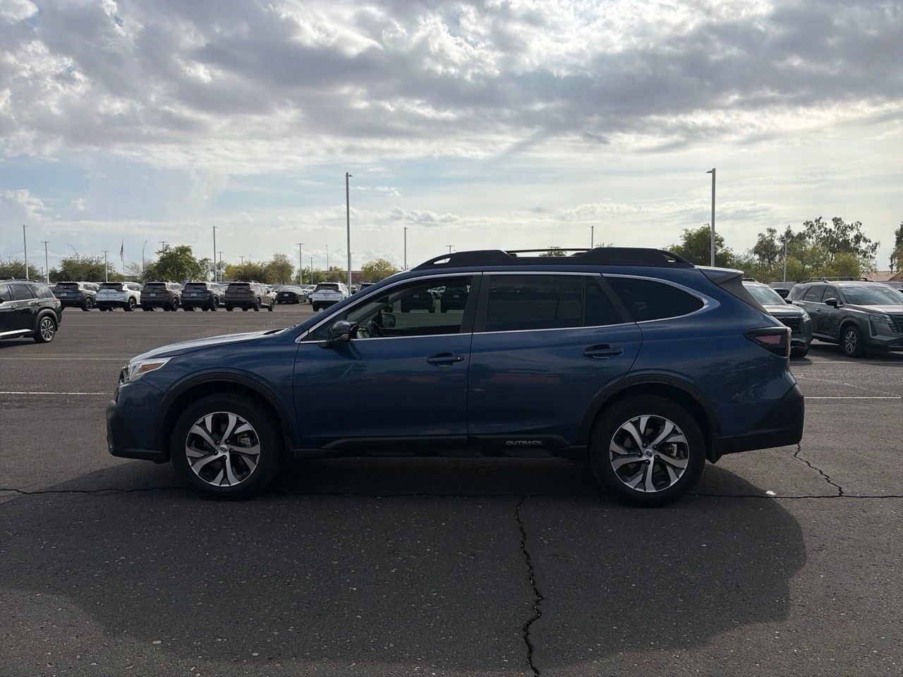 Used 2021 Subaru Outback Limited w/ Popular Package #2 AWD/4WD image 8