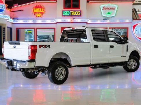 Used 2022 Ford F250 XL w/ Power Equipment Group image 3