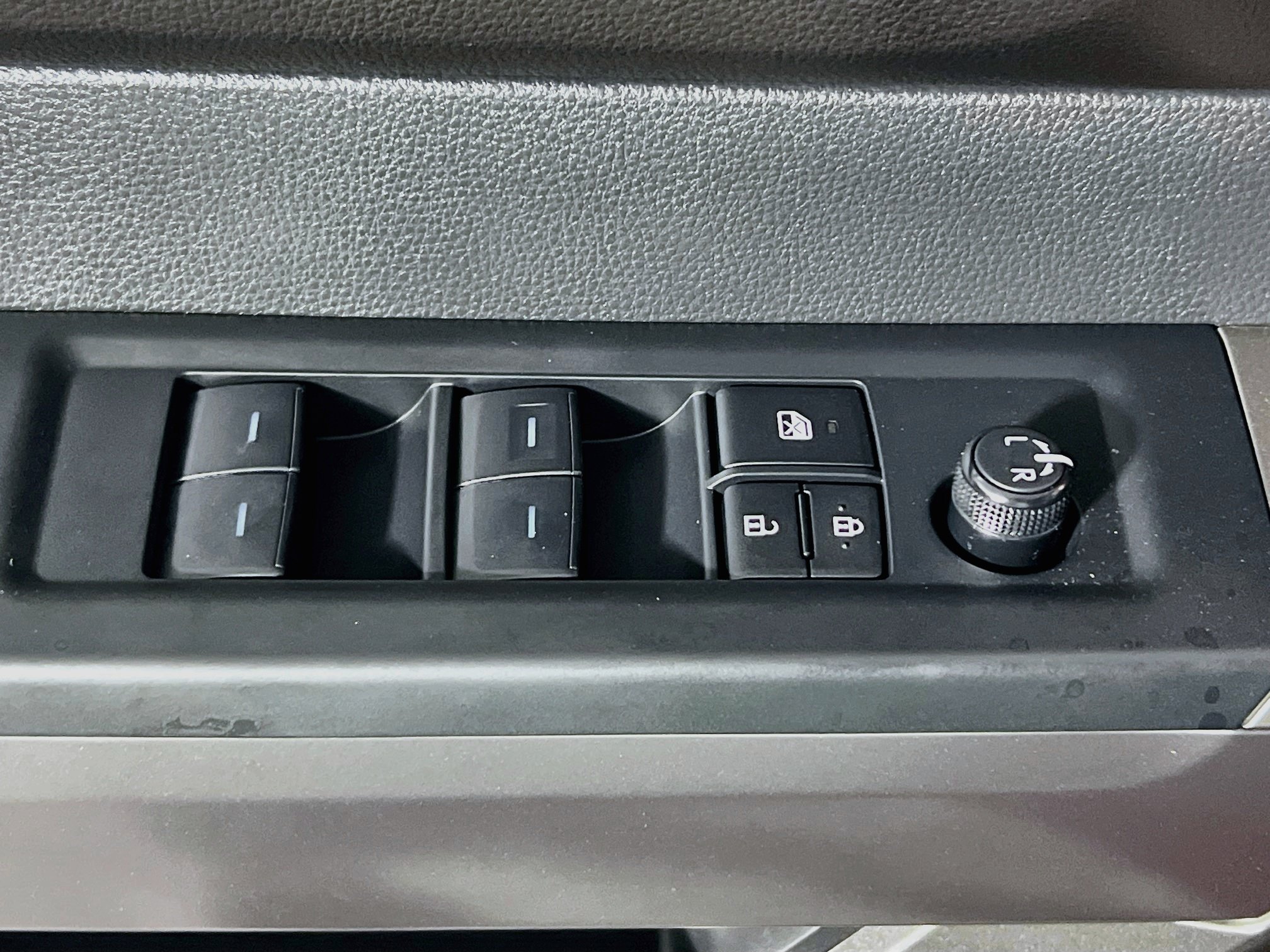 Used 2026 Toyota Tundra SR5 w/ SR5 Convenience Package RWD image 16