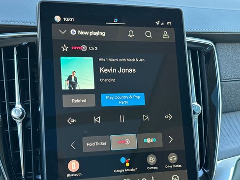 New 2026 Volvo XC90 T8 Ultra image 16